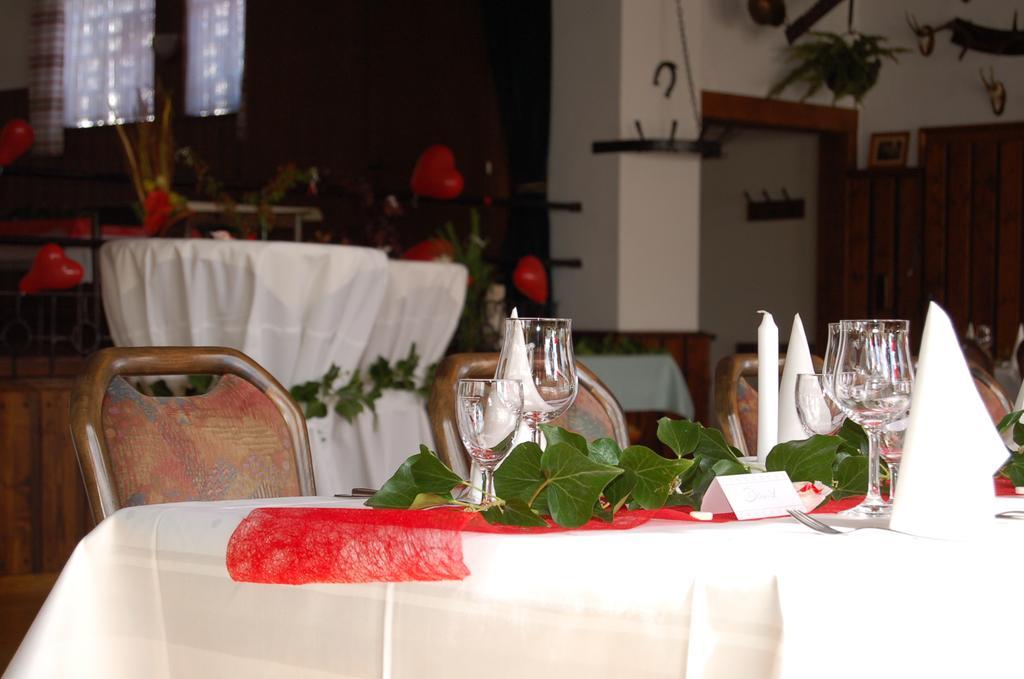 Landgasthaus Pfahl Wershofen Esterno foto