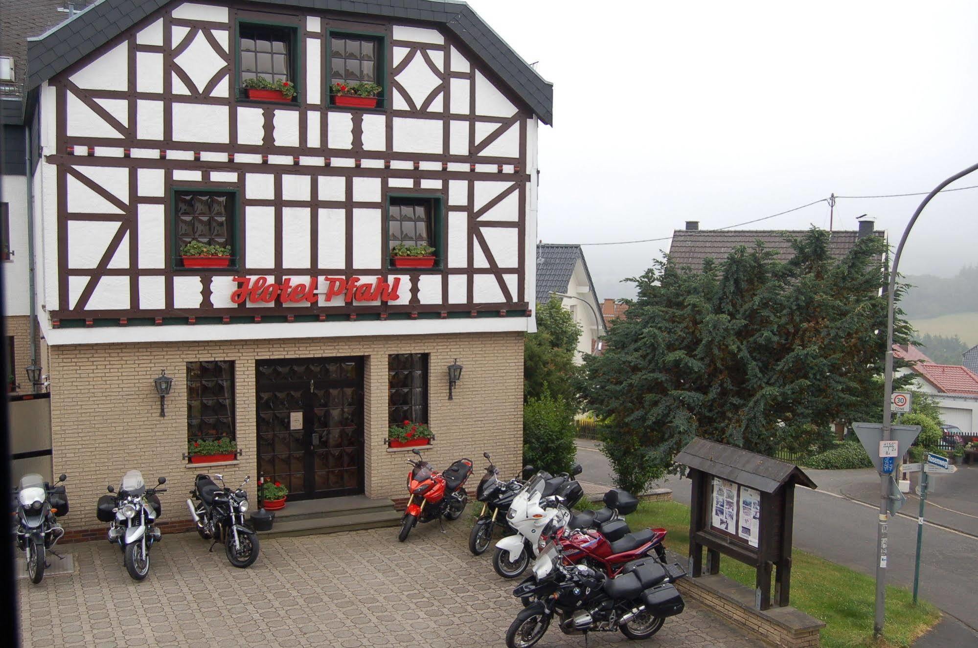 Landgasthaus Pfahl Wershofen Esterno foto